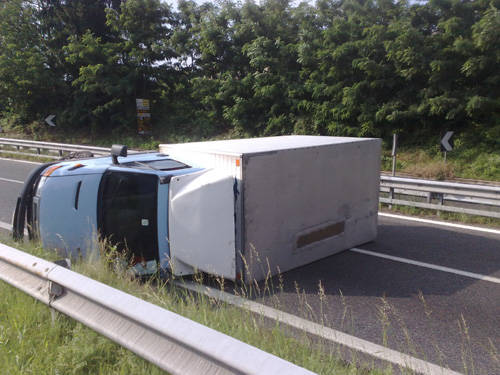 Furgone Si Ribalta In Superstrada VareseNews Foto