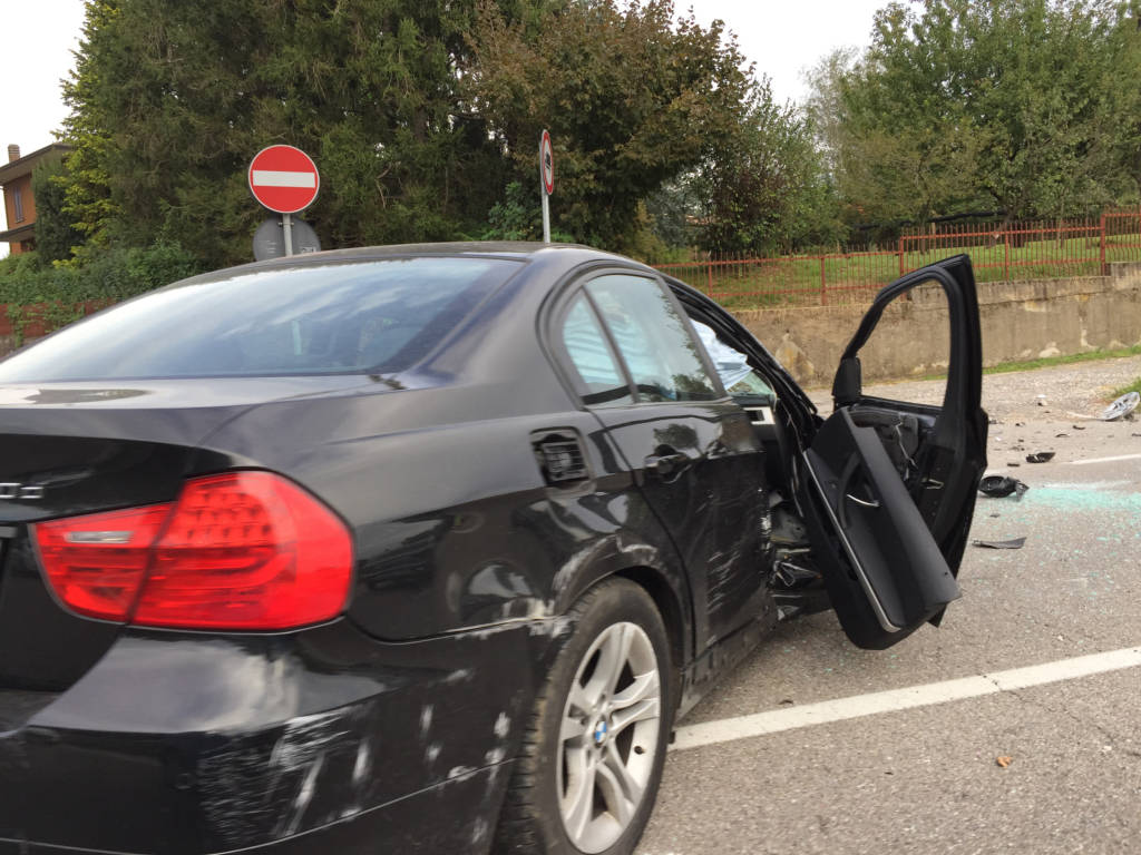 Incidente Sulla Provinciale Del Lago VareseNews Foto