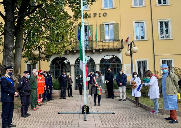 Anche A Malnate La Commemorazione Per Le Vittime Di Covid