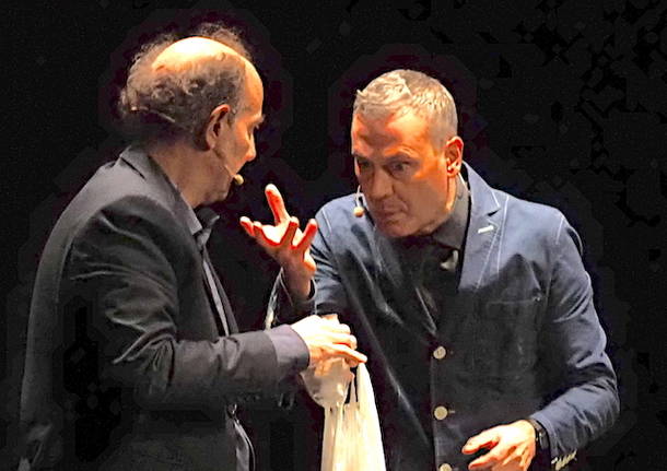 Comincium Con Ale E Franz Al Teatro Di Varese Varesenews Foto