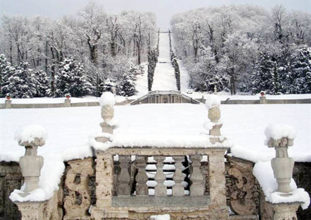 Villa della Porta Bozzolo a Casalzuingo sotto la neve