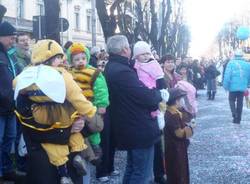 carnevale busto arsizio 20-2-2010 sfilata carri maschere viale duca d'aosta