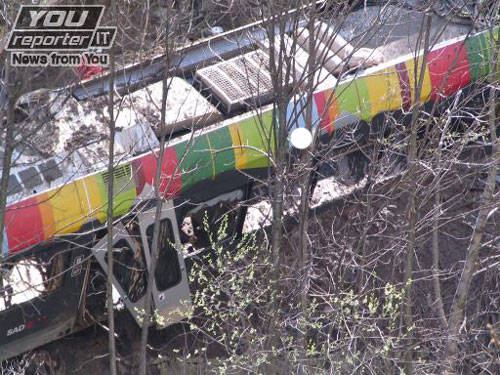 treno deragliato merano foto youreporter