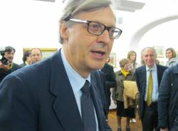 vittorio sgarbi galleria ghiggini maggio 2010 mostra landoni