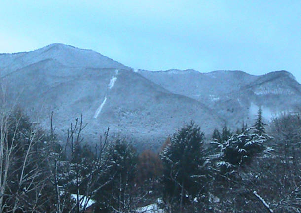 neve valcuvia 26 novembre 2010