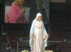 incontro con veggenti madonna medjugorie palazzetto