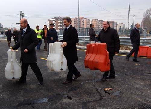 castellanza apertura al traffico rotonda via don minzoni marzo 2011