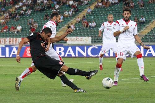 calcio varese bari agosto 2011