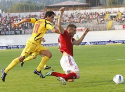 varese livorno calcio settembre 2011 enis nadarevic