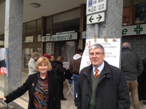 Primarie del Pd a Cardano al Campo (inserita in galleria)