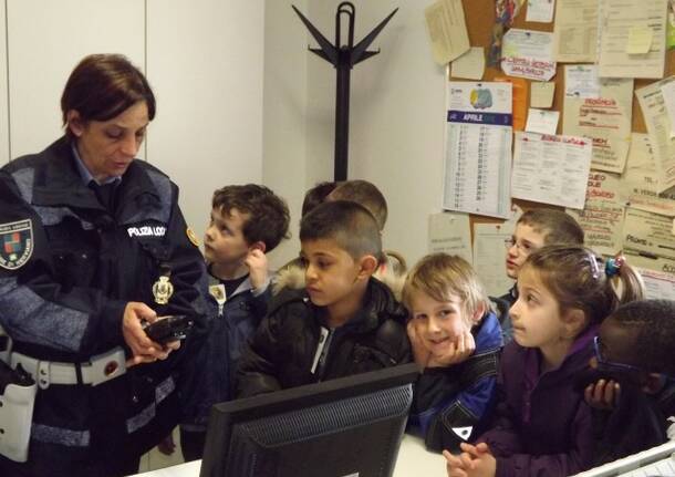 Lezioni di polizia a Nerviano