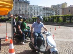 In scooter tra i birilli: si impara a guidare (inserita in galleria)