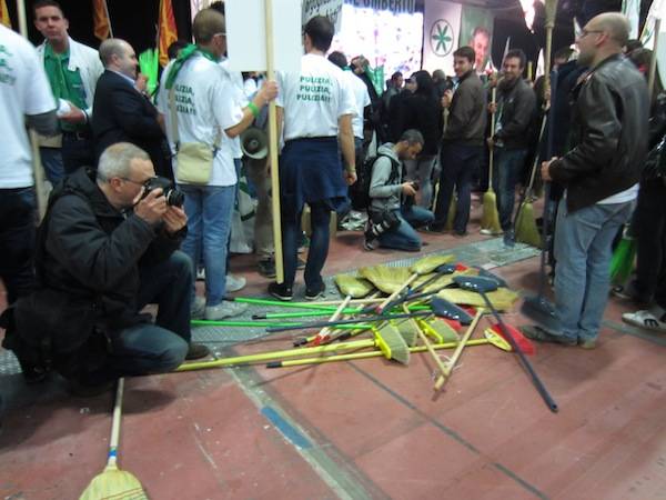 Migliaia a Bergamo per orgoglio leghista (inserita in galleria)