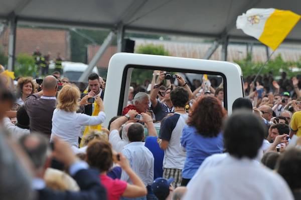 L'arrivo del Papa a Milano (inserita in galleria)