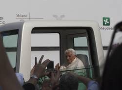 La folla a Milano per il Papa (inserita in galleria)