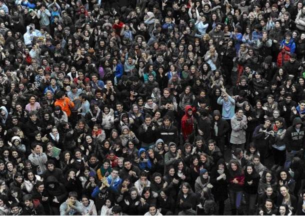 studenti ragazzi liceo cairoli varese