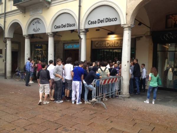 Varese-Sampdoria, corsa pazza per gli ultimi biglietti a disposizione (inserita in galleria)