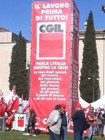 Cgil manifesta a Roma (inserita in galleria)