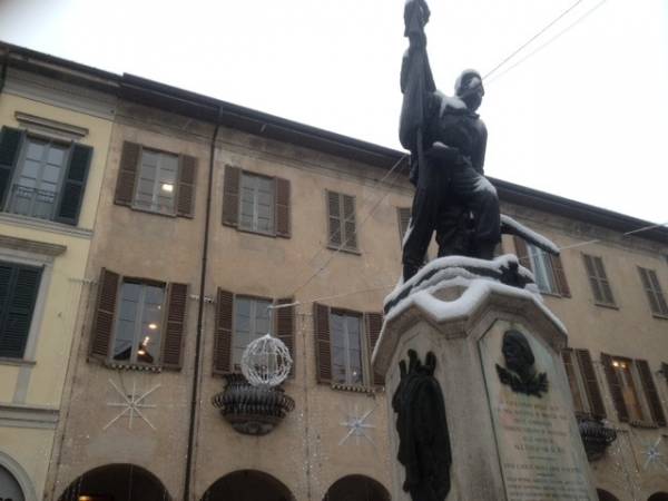 Centro varese neve 2012 (per gallerie fotografiche)