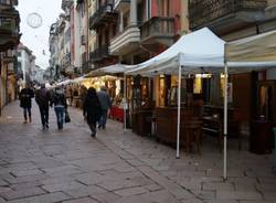 Mercato bosino in salsa natalizia (inserita in galleria)