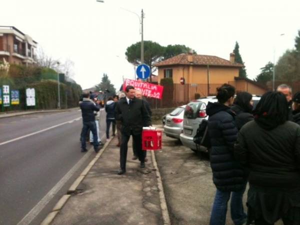 Manifestazione Equitalia (inserita in galleria)