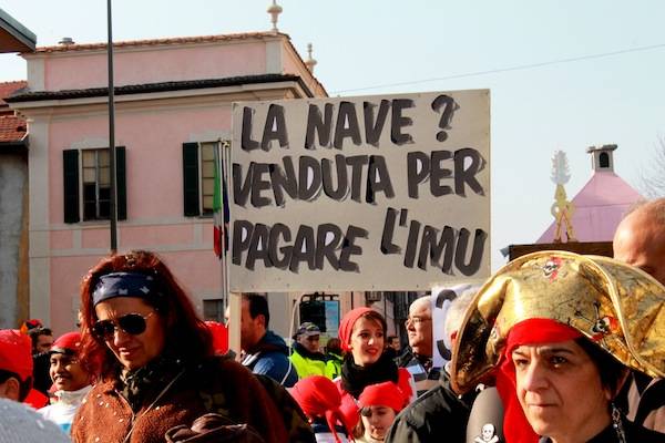 Carnevale bosino, la sfilata dei carri (inserita in galleria)