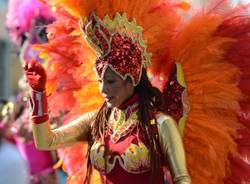 Carnevale tra maschere e ballerine brasiliane (inserita in galleria)