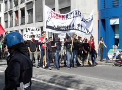 Tensioni al corteo Telos a Saronno (inserita in galleria)