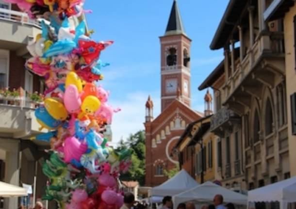 Festa delle ciliegie ad Abbiate Guazzone (inserita in galleria)