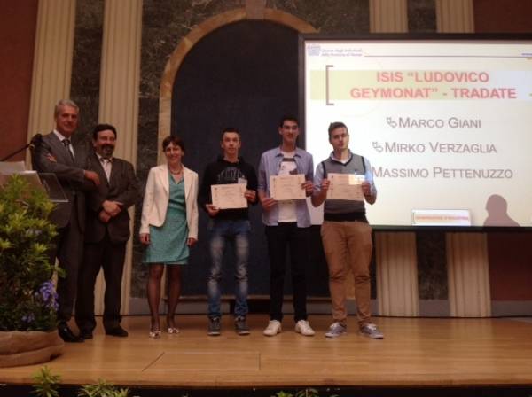 Gli studenti premiati da Univa (inserita in galleria)