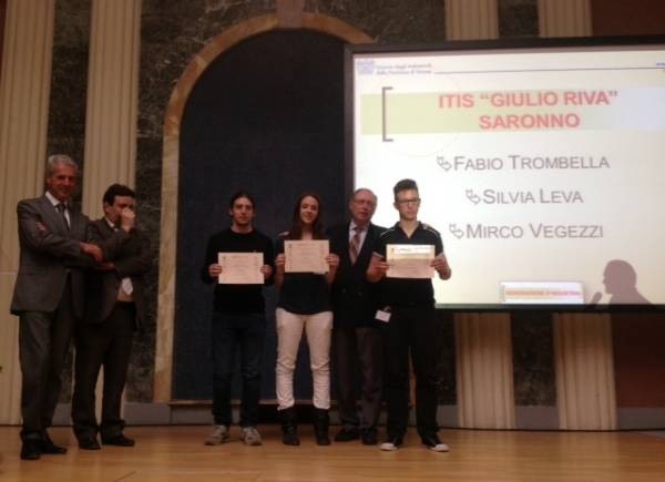 Gli studenti premiati da Univa (inserita in galleria)