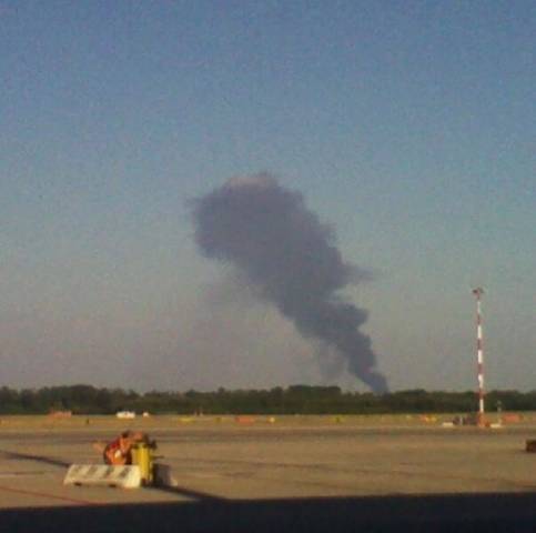 Incendio ditta Villa Cortese, le foto dei lettori (inserita in galleria)