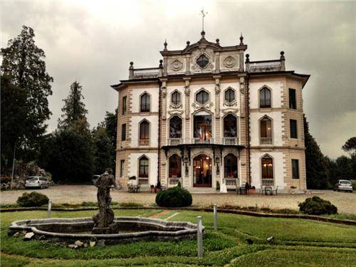 Villa Borghi  (inserita in galleria)