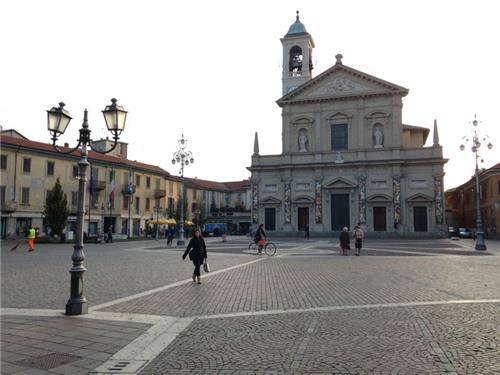 Saronno centro: i luoghi (inserita in galleria)