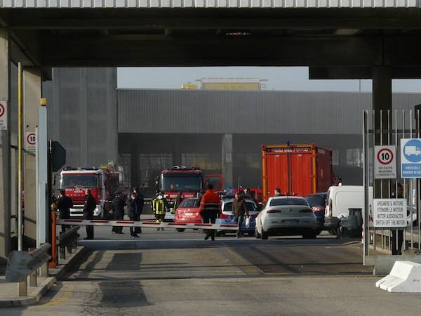 Vigili del fuoco alla Hupac (inserita in galleria)