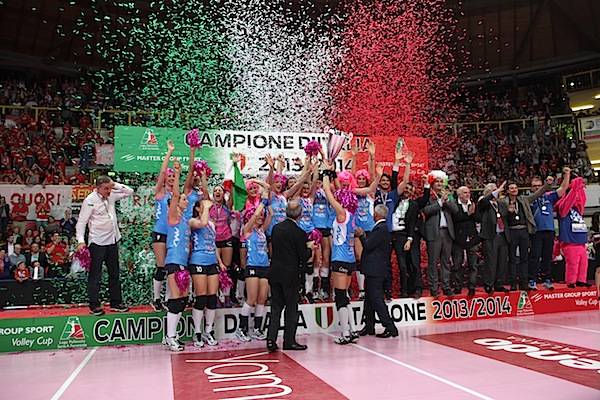 Uyba-PIacenza: la festa scudetto (inserita in galleria)