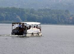 Il battello non si ferma, troppe alghe nel lago (inserita in galleria)