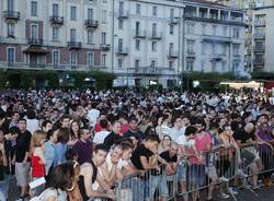 Piazza Repubblica balla con Gigi D'Agostino (inserita in galleria)