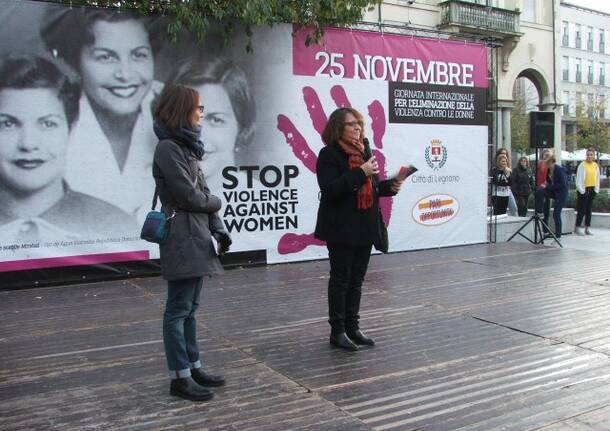 Fiaccolata contro la violenza sulle donne