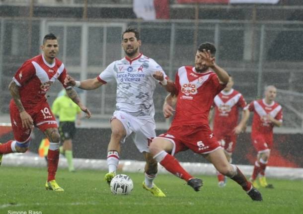 Varese - Vicenza 2-3 (inserita in galleria)