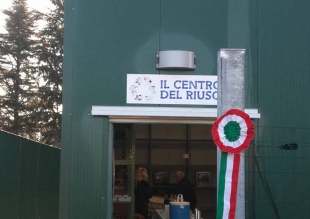 L'inaugurazione del centro del riuso (inserita in galleria)