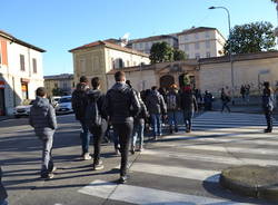 Studenti in marcia a Busto Arsizio (inserita in galleria)