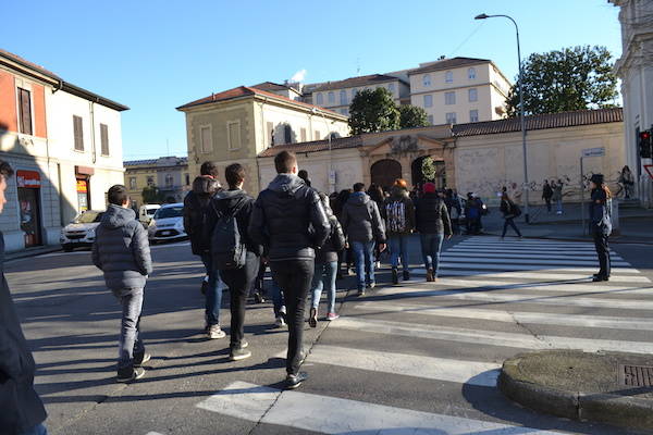 Studenti in marcia a Busto Arsizio (inserita in galleria)