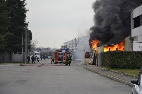 Incendio a Parabiago (inserita in galleria)