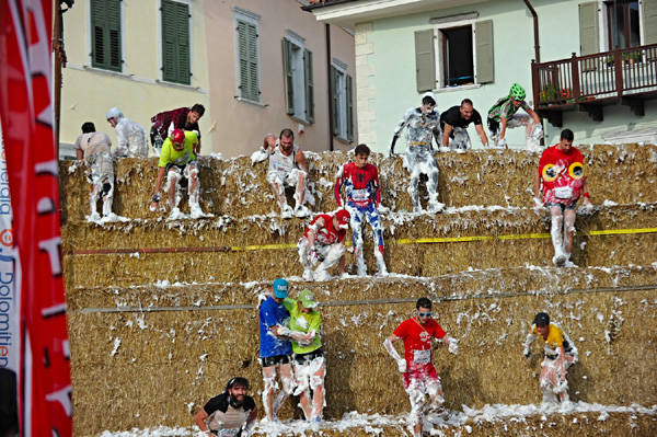 La StrongmanRun a San Vittore Olona (inserita in galleria)