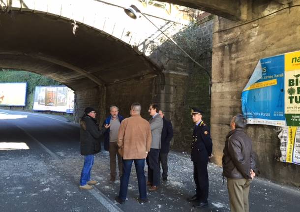 crollo ponte via gasparotto chiusa al traffico