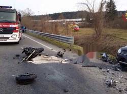 Scontro tra auto e moto a Sesto Calende (inserita in galleria)