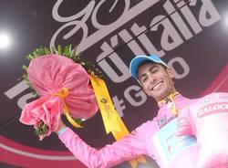 fabio aru ciclismo giro d'italia maglia rosa