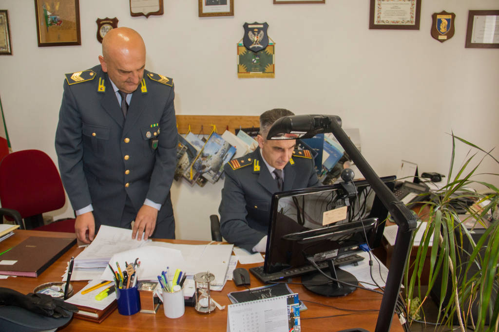 guardia di finanza generiche