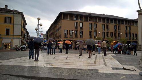 sentinelle in piedi 